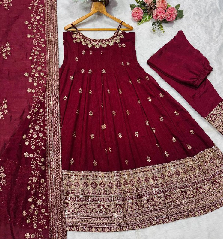 Alveera Premium Quality Anarkali Suit Set with Color