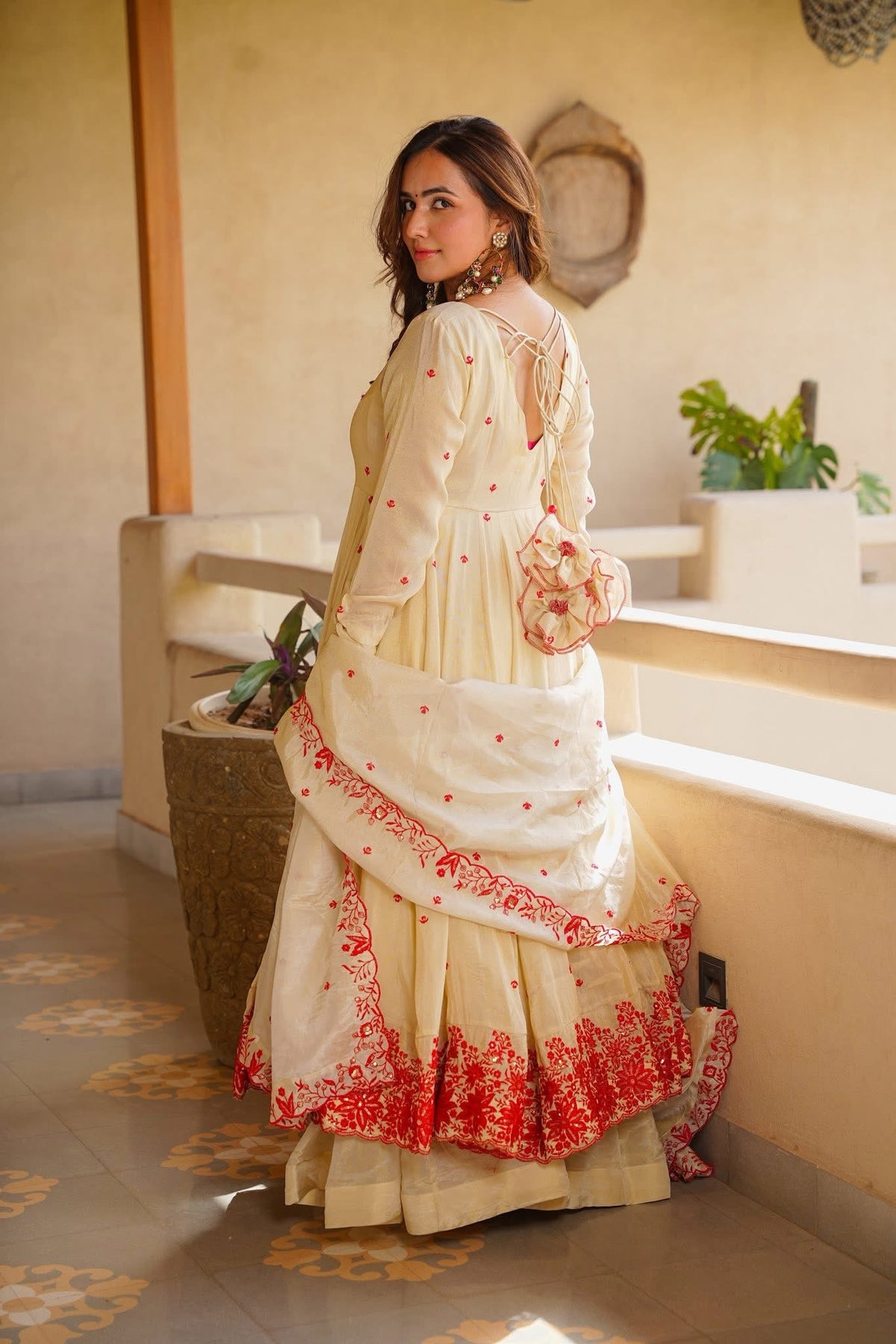 Avira's Elegant Ivory Base with Red Floral Detailing Anarkali Suit Set