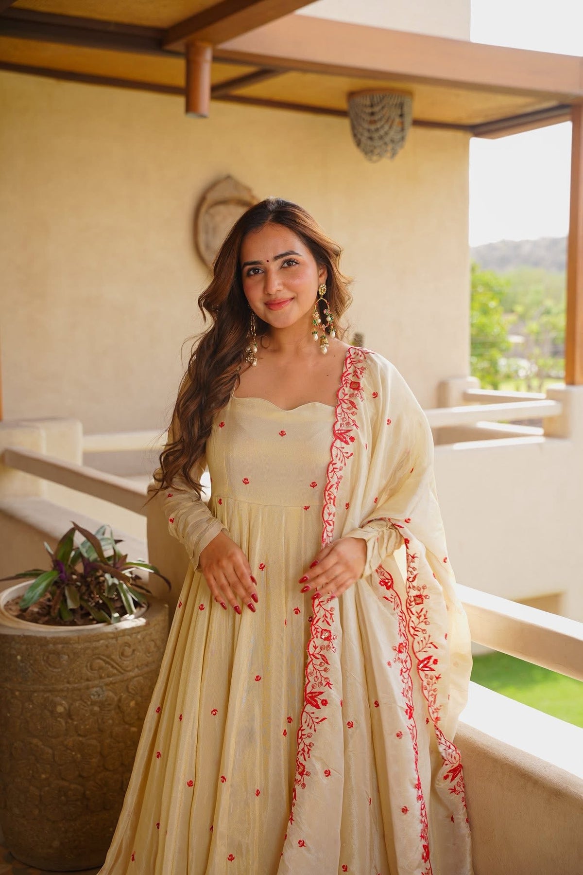 Avira's Elegant Ivory Base with Red Floral Detailing Anarkali Suit Set