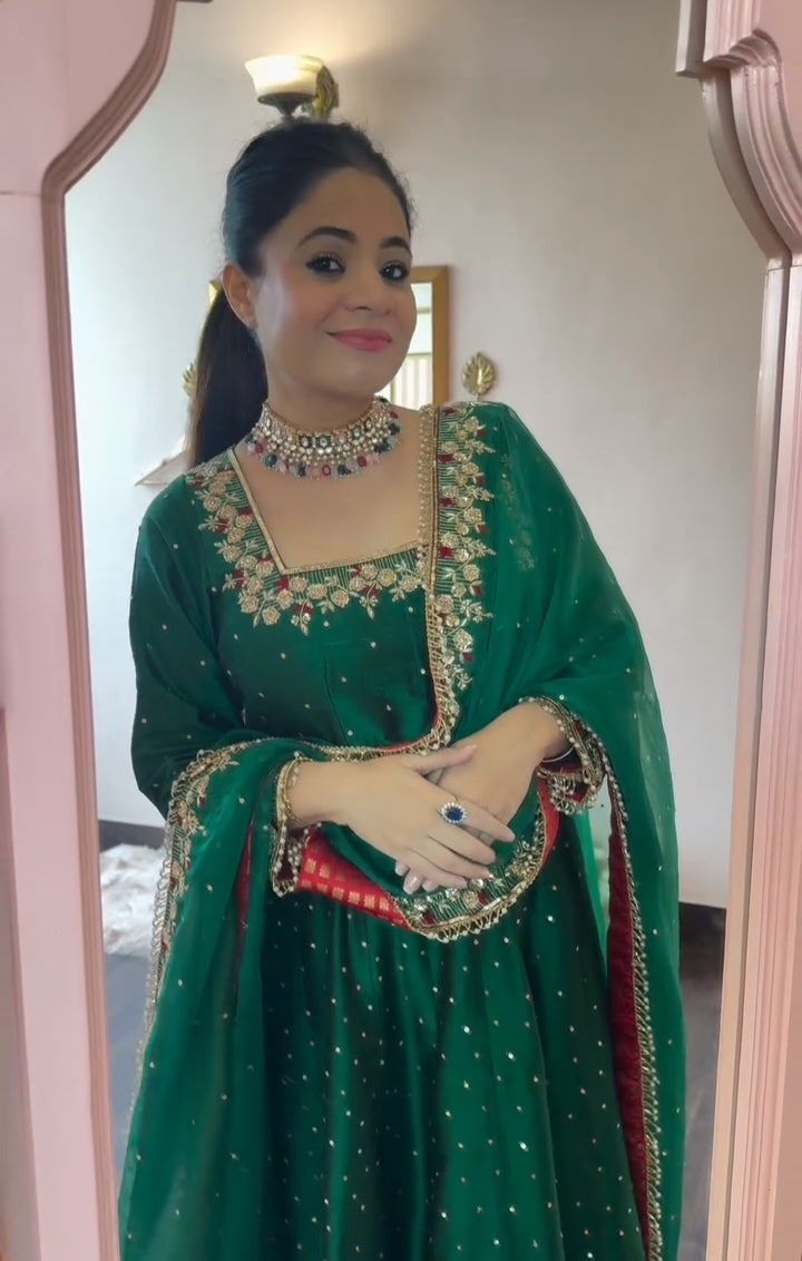 Prachi Green Havy Vichitra Royal Elegant Suit Set