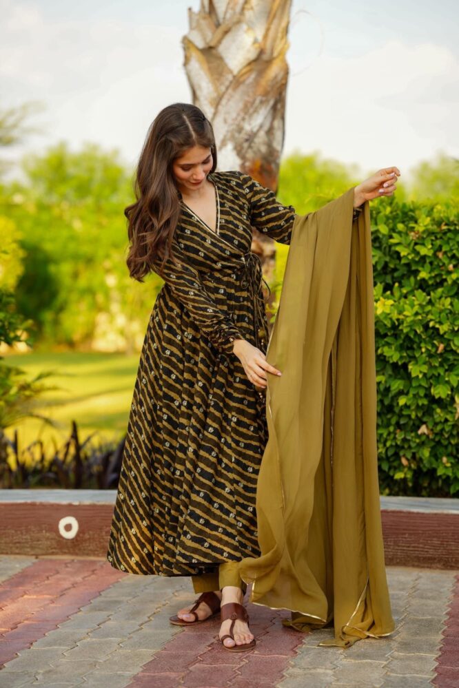 Danica Masterd Green Coloured Suit