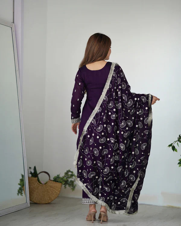 Liksha's Premium Quality Suit Set
