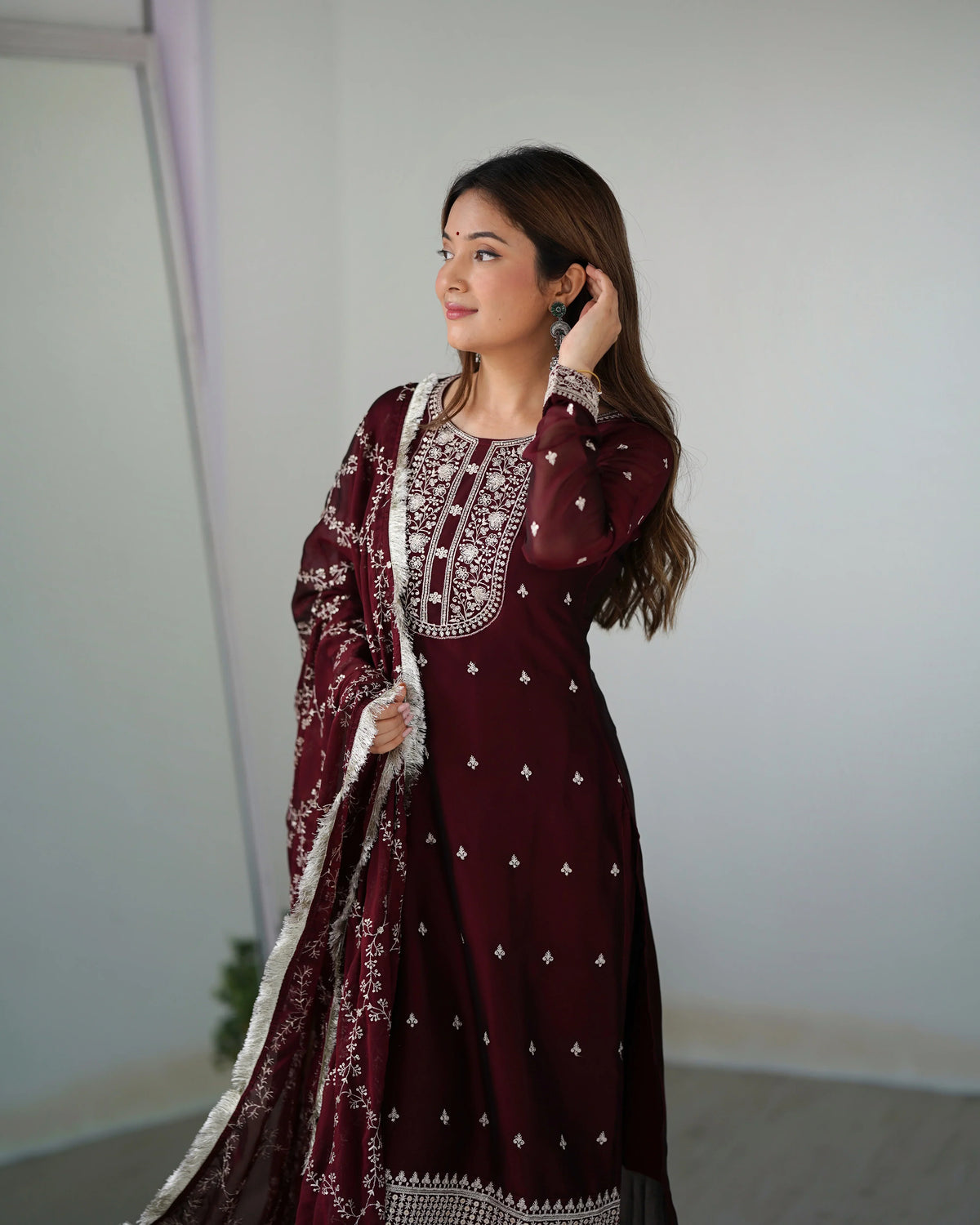 MAROON COLOR PREMIUM QUALITY SUIT SET DT -273