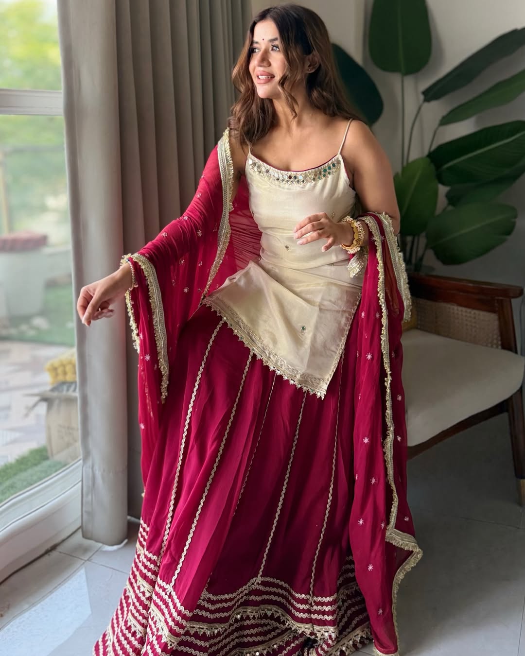 Muskata Skirt Set