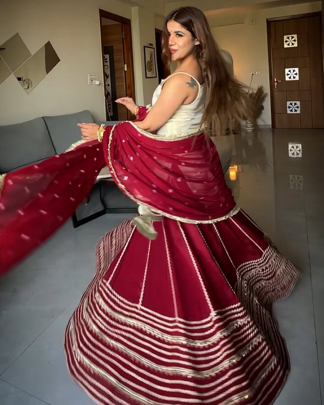 Muskata Skirt Set