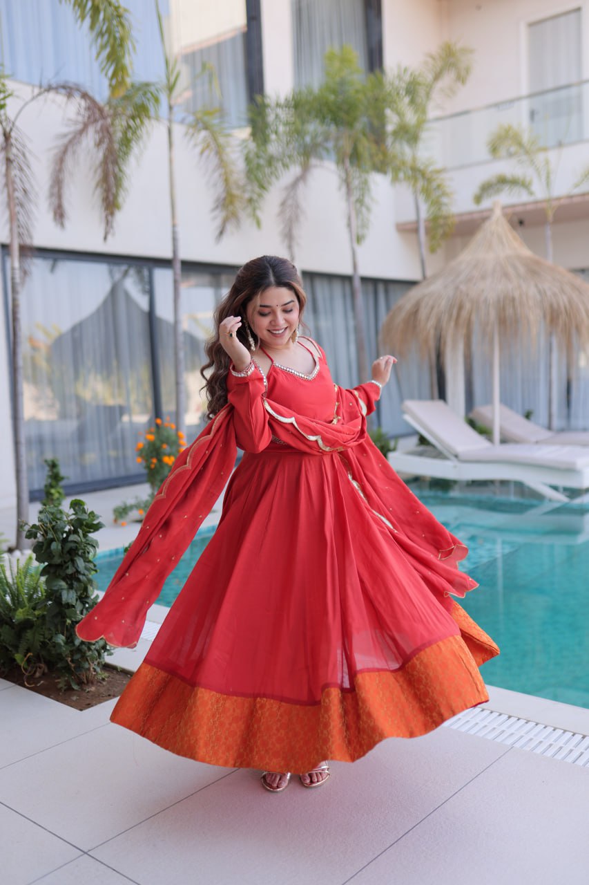 Queen Look – Premium Red Anarkali Suit Set