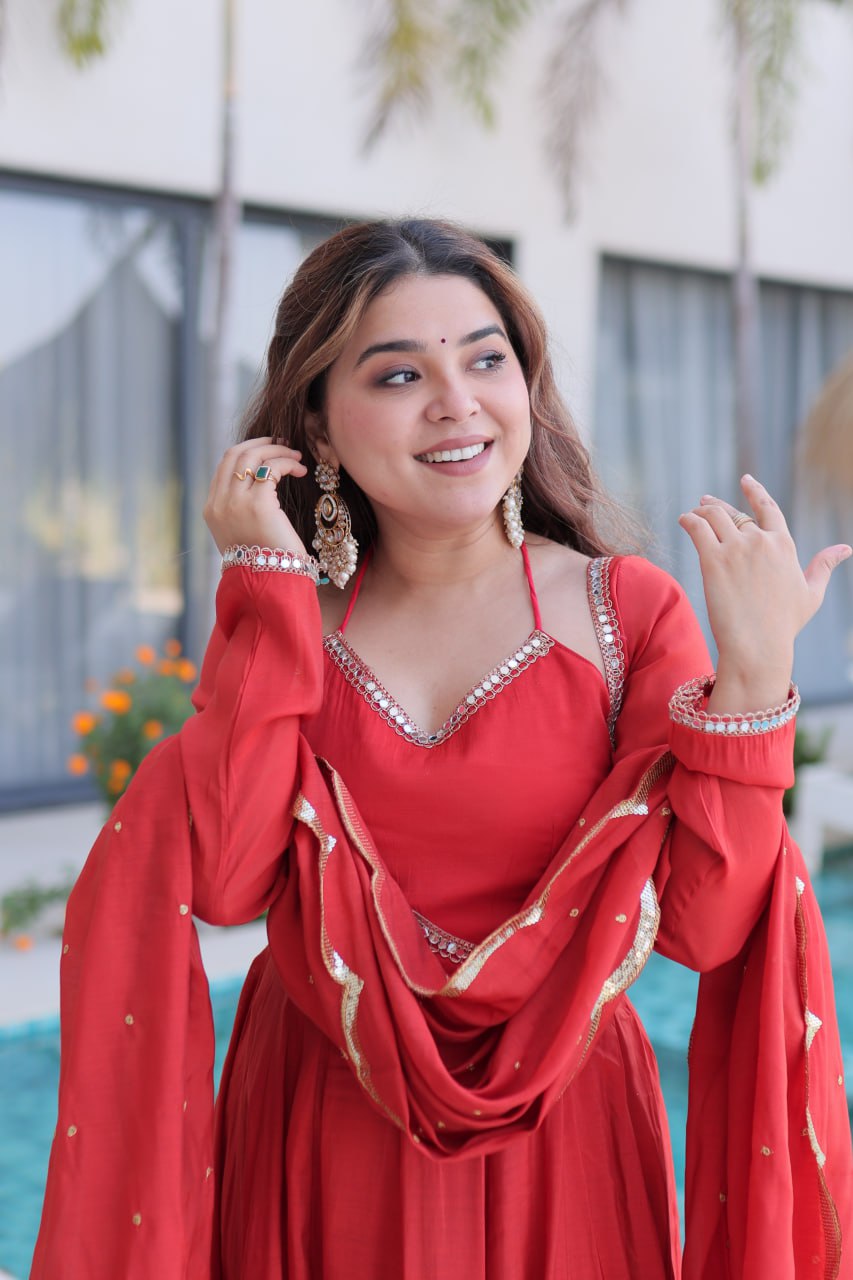 Queen Look β Premium Red Anarkali Suit Set