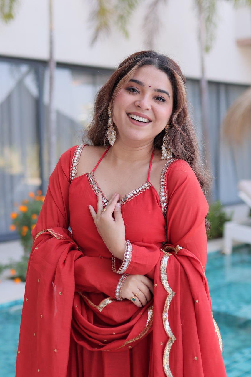 Queen Look β Premium Red Anarkali Suit Set