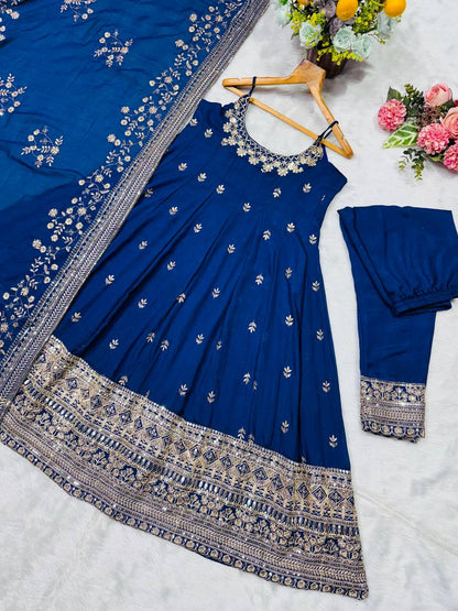 Alveera Premium Quality Anarkali Suit Set with Color