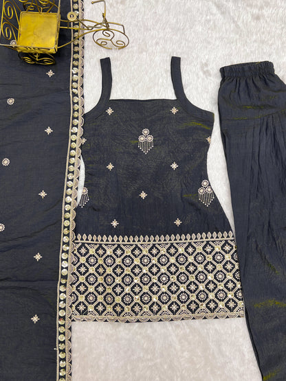 Scarlett Vichitra Silk Farshi Suit Set